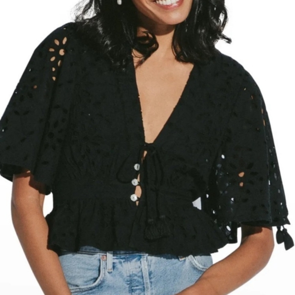 CLEOBELLA Elegant Black Eyelet Top Sz Small